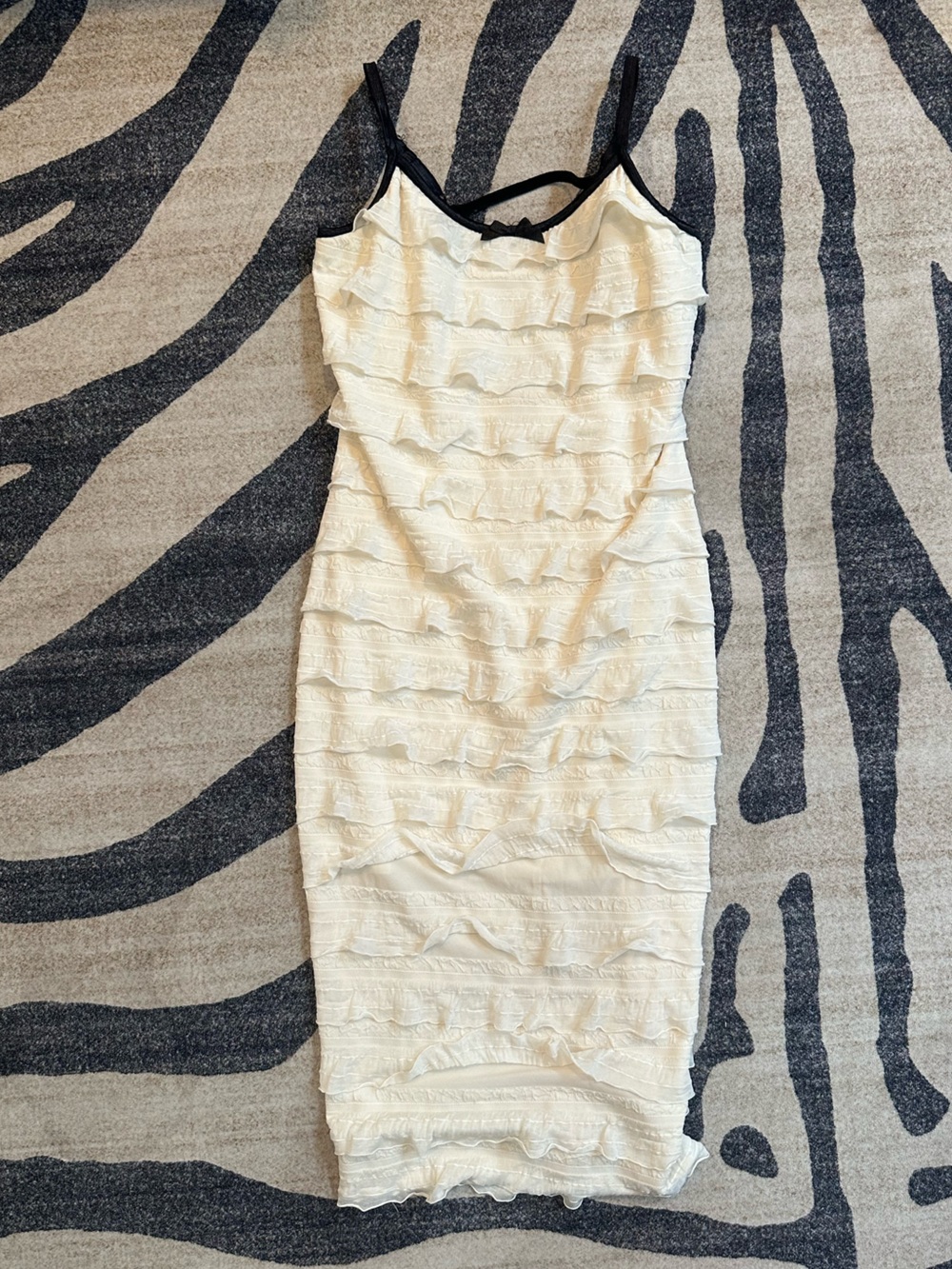 Cream Textured Strapless Tube Top